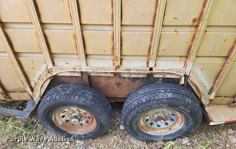 image for item EM7373 2001 Travalong livestock trailer