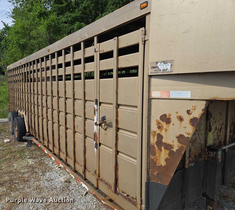 image for item EM7373 2001 Travalong livestock trailer