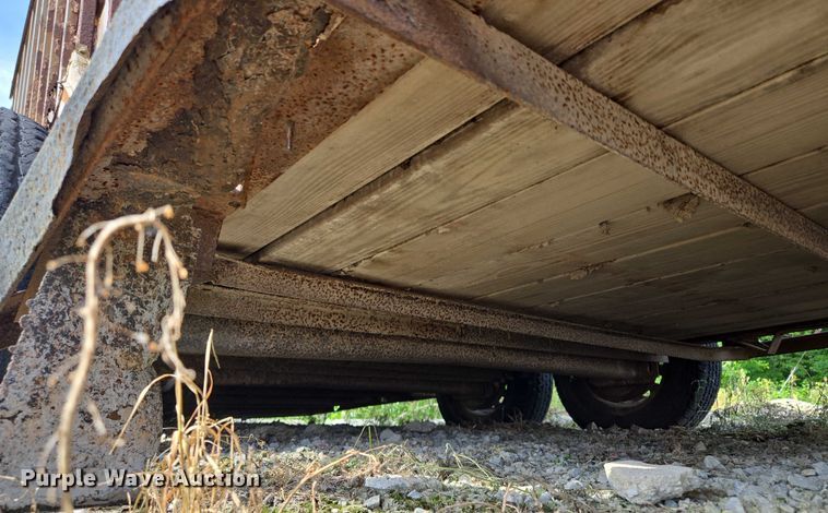 image for item EM7373 2001 Travalong livestock trailer