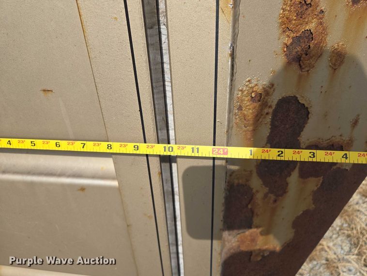 image for item EM7373 2001 Travalong livestock trailer