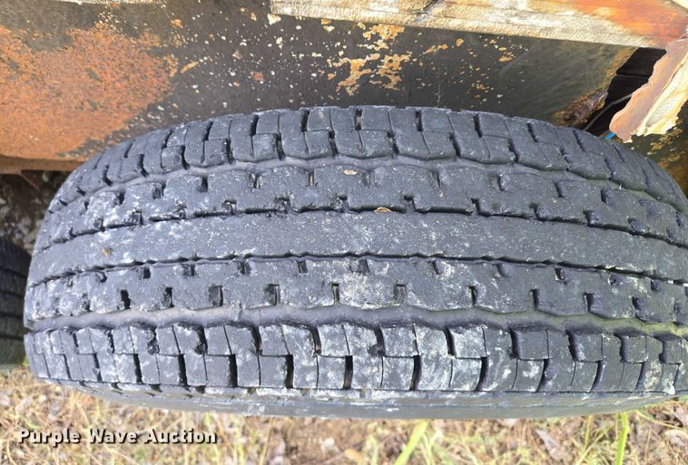 image for item EM7373 2001 Travalong livestock trailer