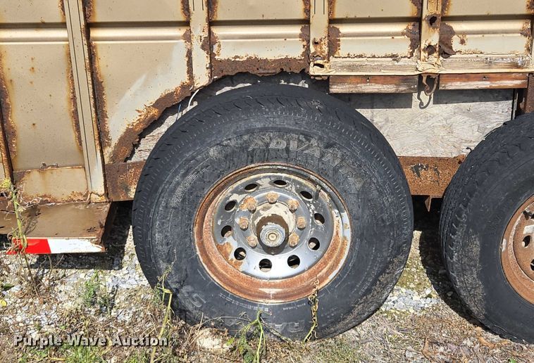 image for item EM7373 2001 Travalong livestock trailer