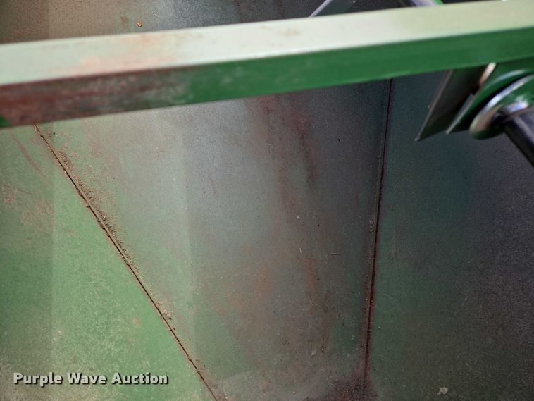 image for item EM7379 King Ag feed wagon