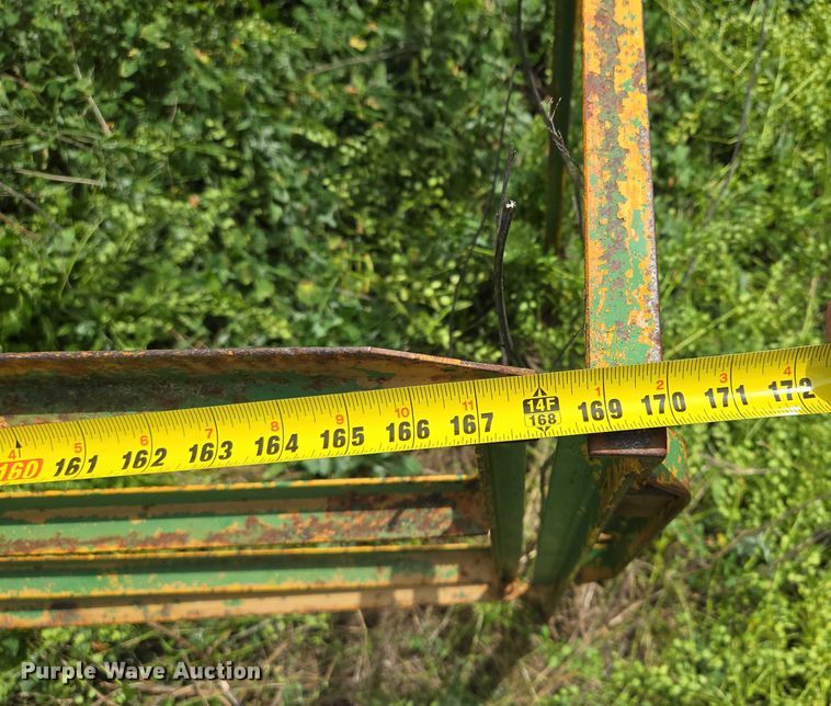 image for item EM7381 Livestock feeder 