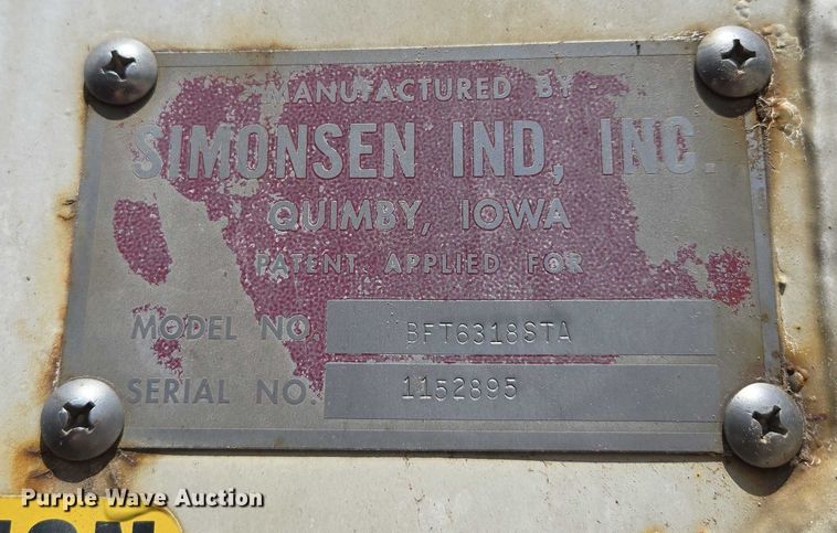 image for item EM7428 2005 Freightliner Business Class M2 fertilizer delivery truck