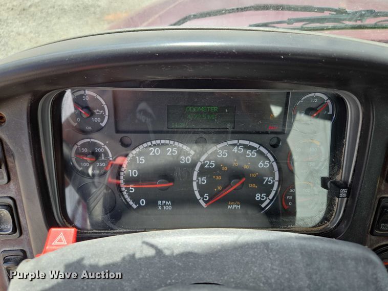 image for item EM7428 2005 Freightliner Business Class M2 fertilizer delivery truck