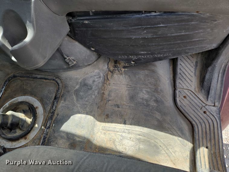 image for item EM7428 2005 Freightliner Business Class M2 fertilizer delivery truck