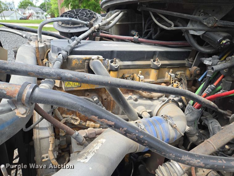 image for item EM7428 2005 Freightliner Business Class M2 fertilizer delivery truck