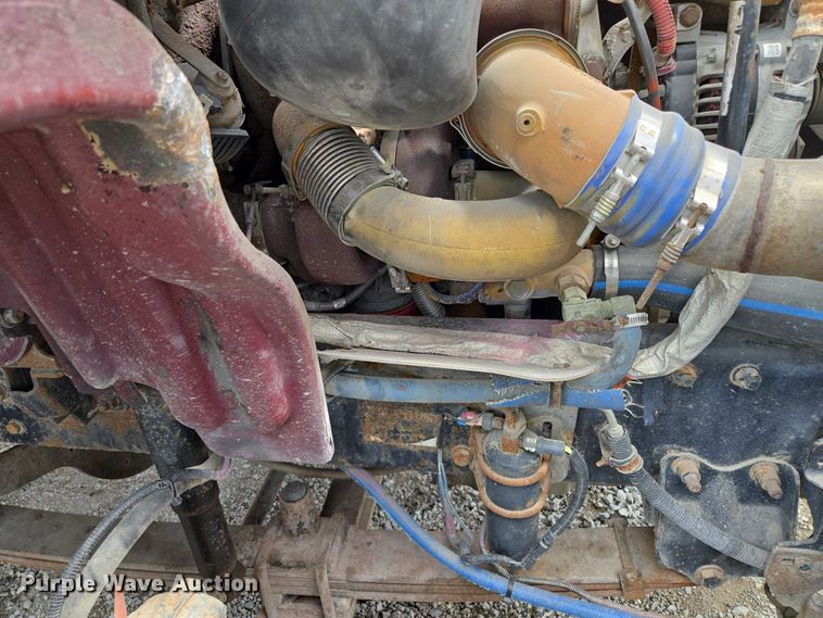 image for item EM7428 2005 Freightliner Business Class M2 fertilizer delivery truck