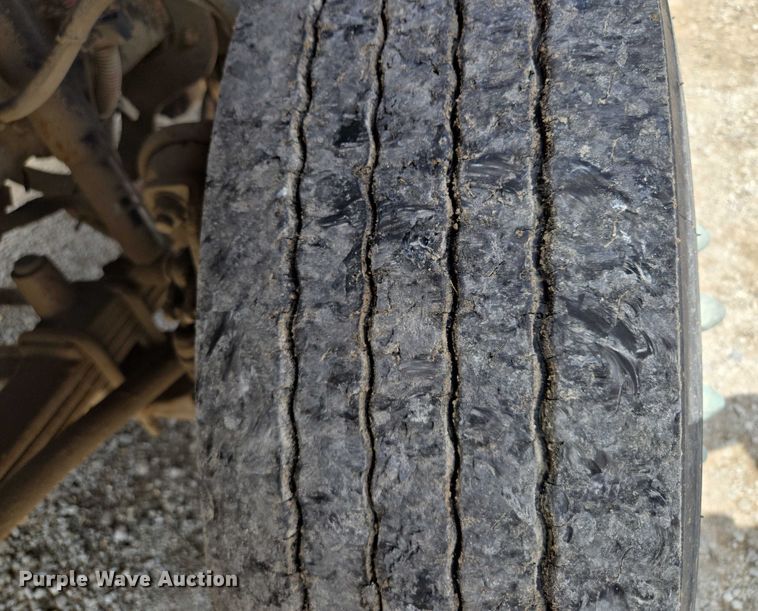 image for item EM7428 2005 Freightliner Business Class M2 fertilizer delivery truck