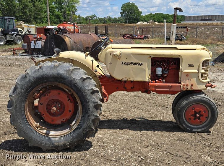 image for item EM7441 Case 300 tractor