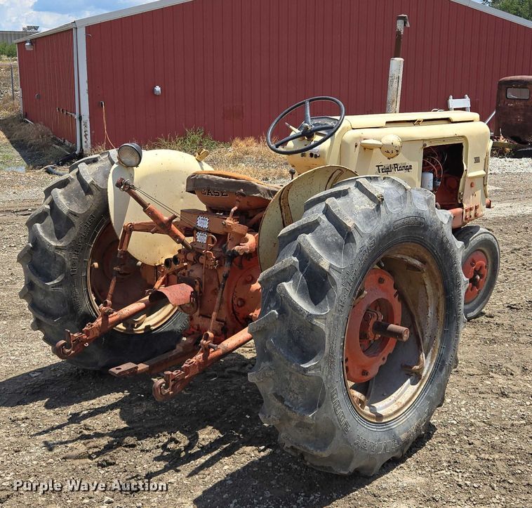 image for item EM7441 Case 300 tractor