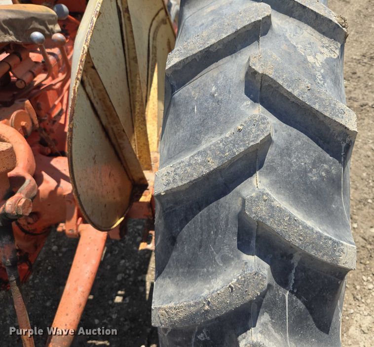 image for item EM7441 Case 300 tractor