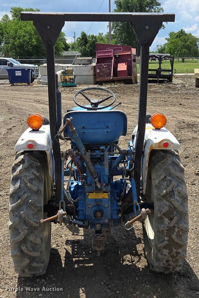 image for item EM7442 Ford 1510 MFWD tractor