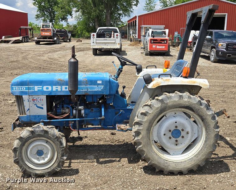 image for item EM7442 Ford 1510 MFWD tractor