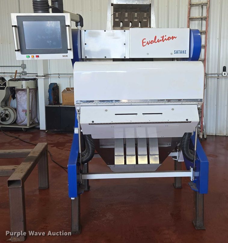 image for item EN3700 Satake EVO-IR-400 pecan color sorter
