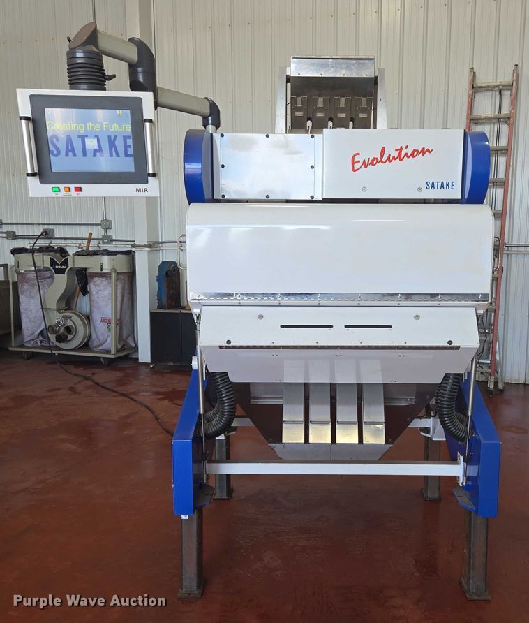 image for item EN3700 Satake EVO-IR-400 pecan color sorter