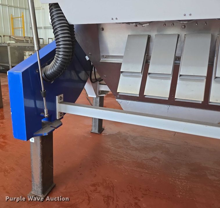 image for item EN3700 Satake EVO-IR-400 pecan color sorter