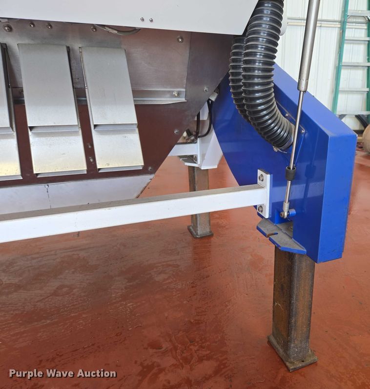 image for item EN3700 Satake EVO-IR-400 pecan color sorter