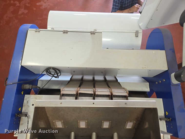 image for item EN3700 Satake EVO-IR-400 pecan color sorter