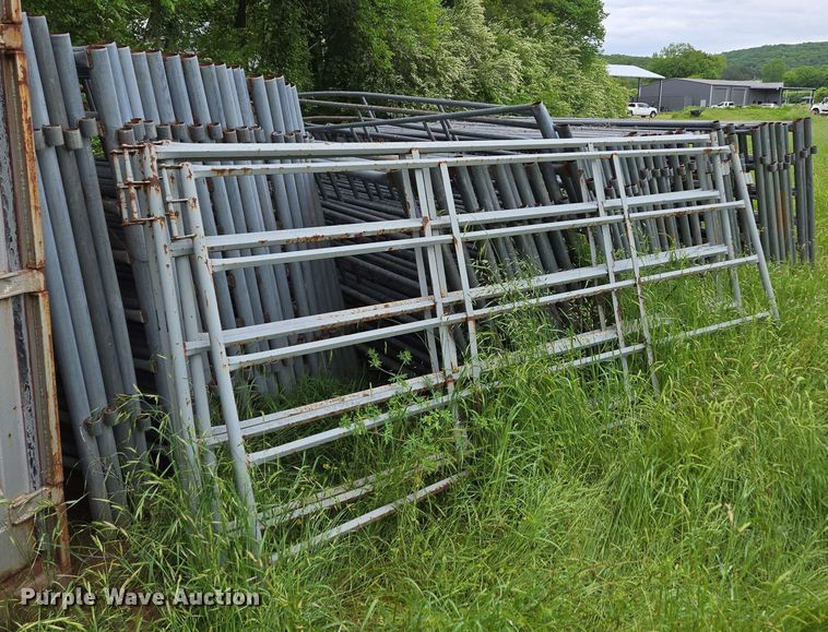 image for item EN3713 Livestock panels