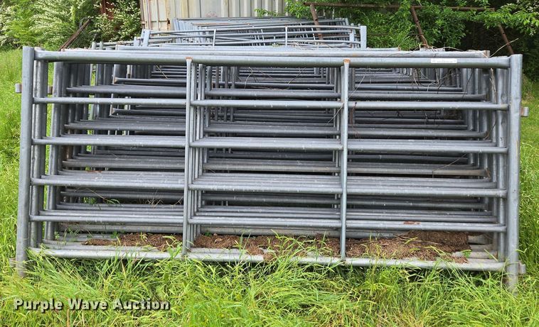 image for item EN3713 Livestock panels
