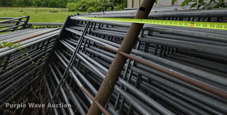 image for item EN3713 Livestock panels