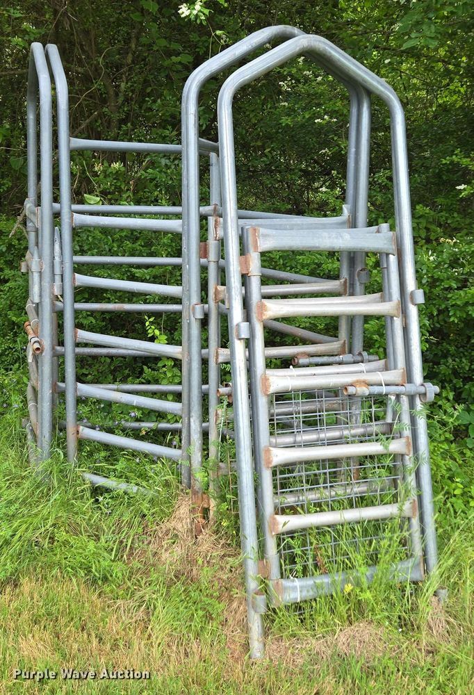 image for item EN3713 Livestock panels