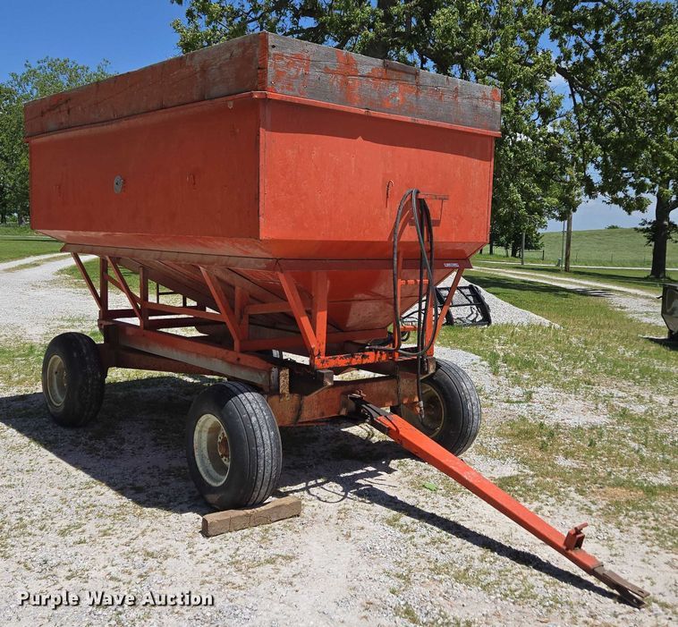 image for item EN3757 Grain cart