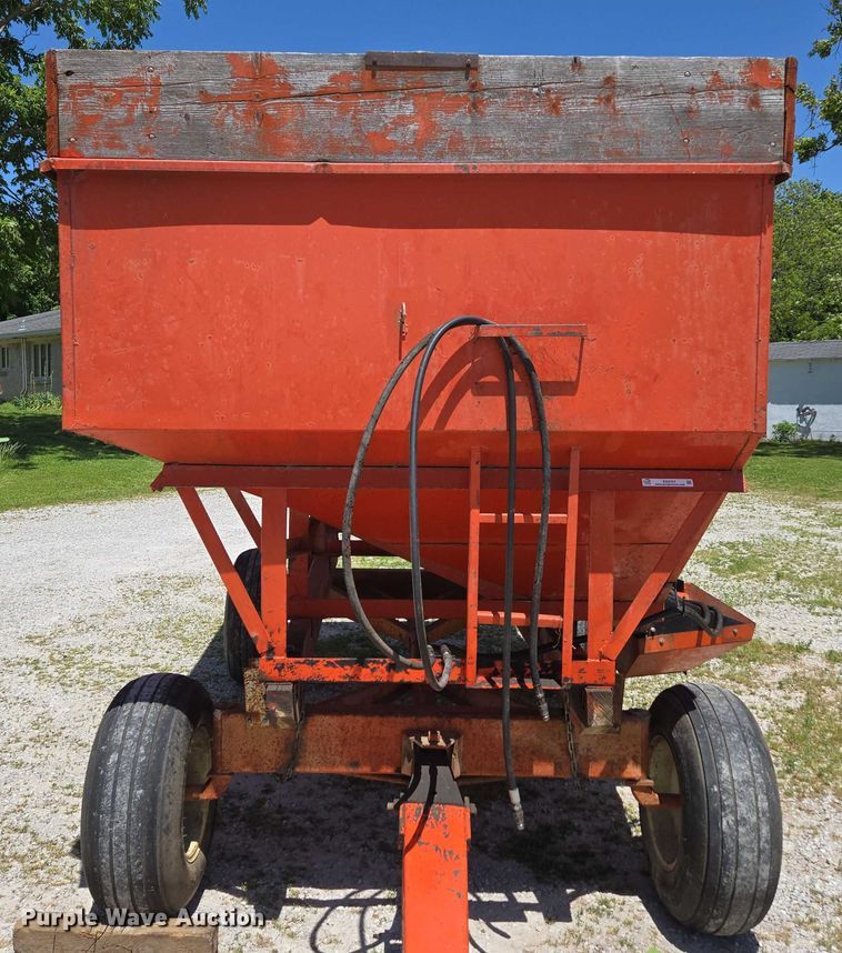 image for item EN3757 Grain cart