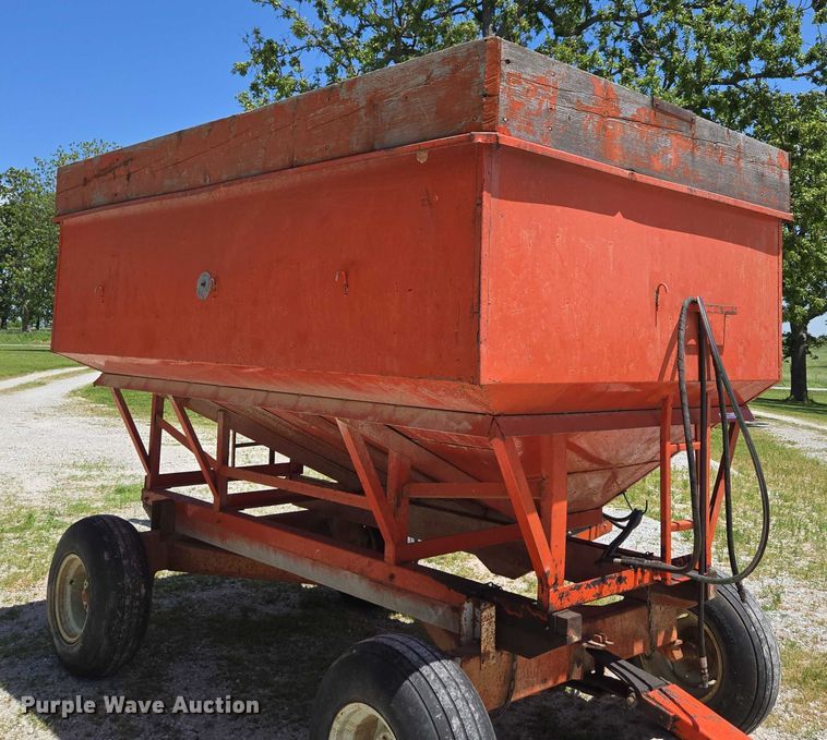 image for item EN3757 Grain cart