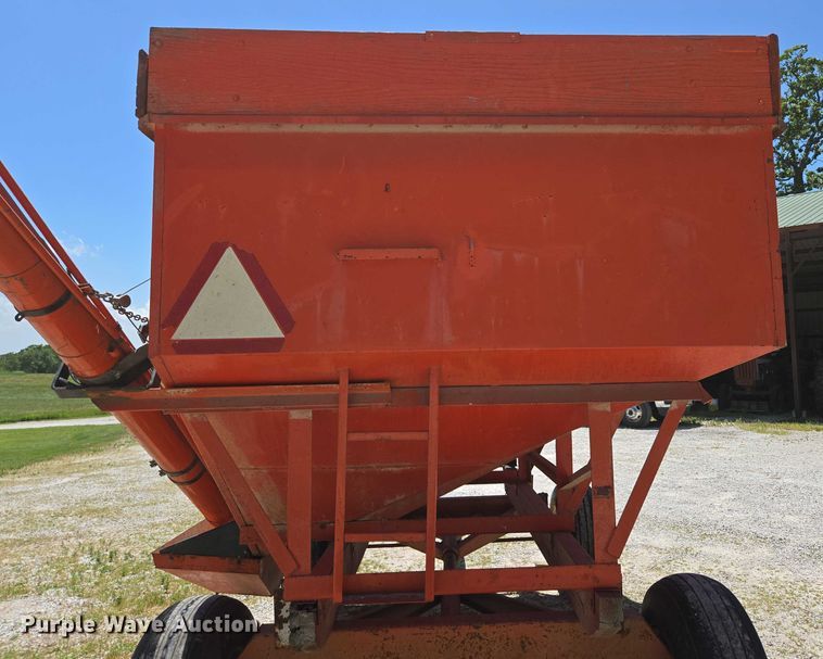 image for item EN3757 Grain cart