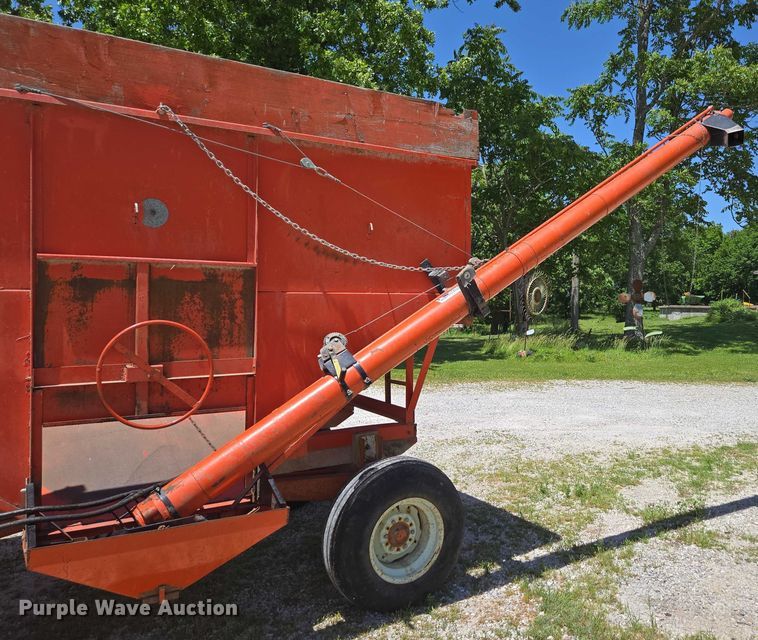 image for item EN3757 Grain cart
