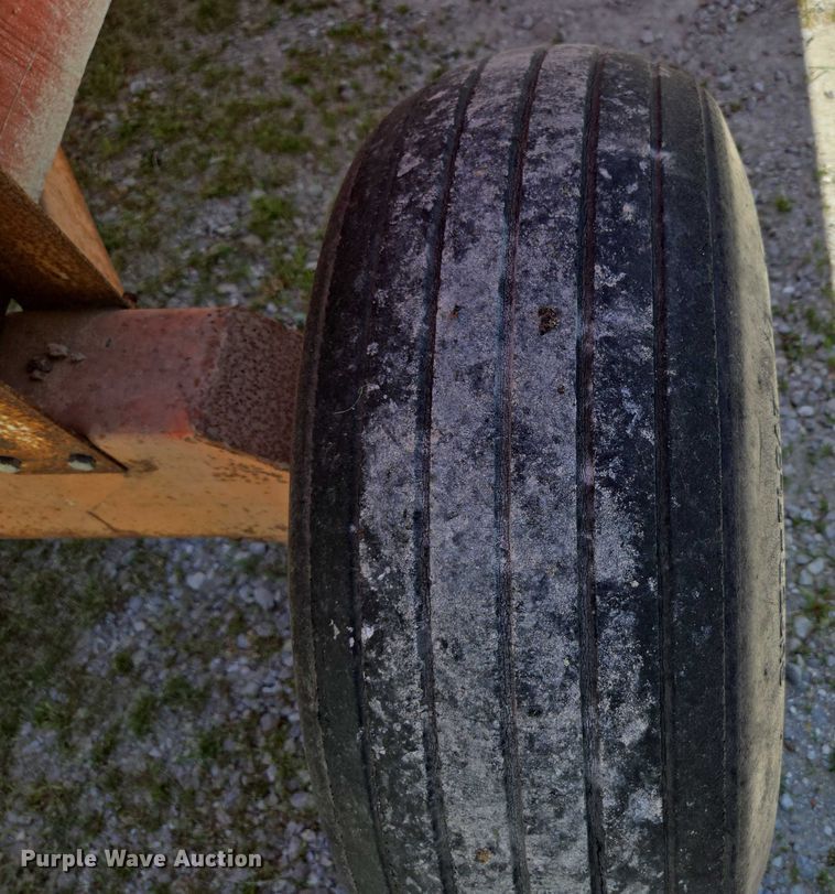 image for item EN3757 Grain cart