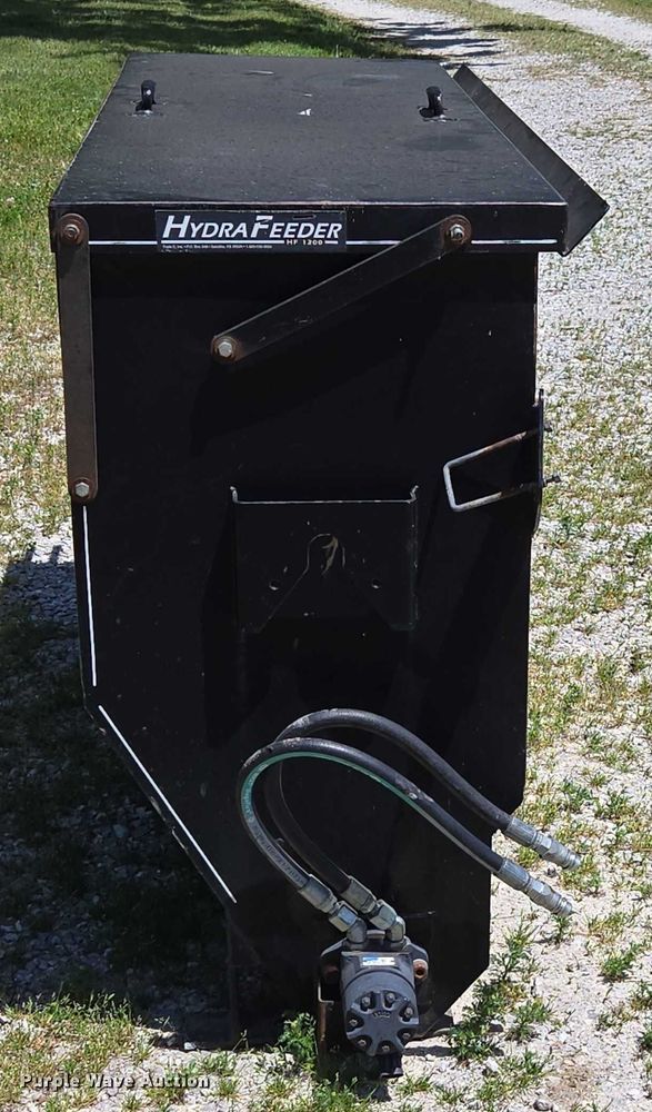 image for item EN3759 Triple C HydraFeeder 1200 cake feeder