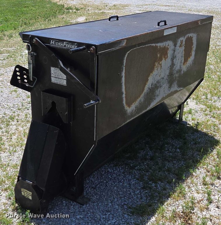 image for item EN3759 Triple C HydraFeeder 1200 cake feeder