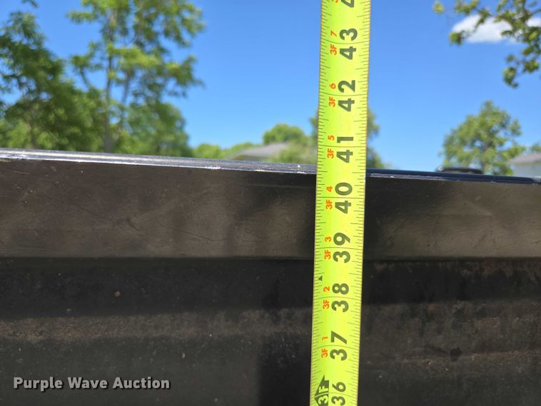 image for item EN3759 Triple C HydraFeeder 1200 cake feeder