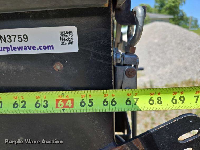 image for item EN3759 Triple C HydraFeeder 1200 cake feeder