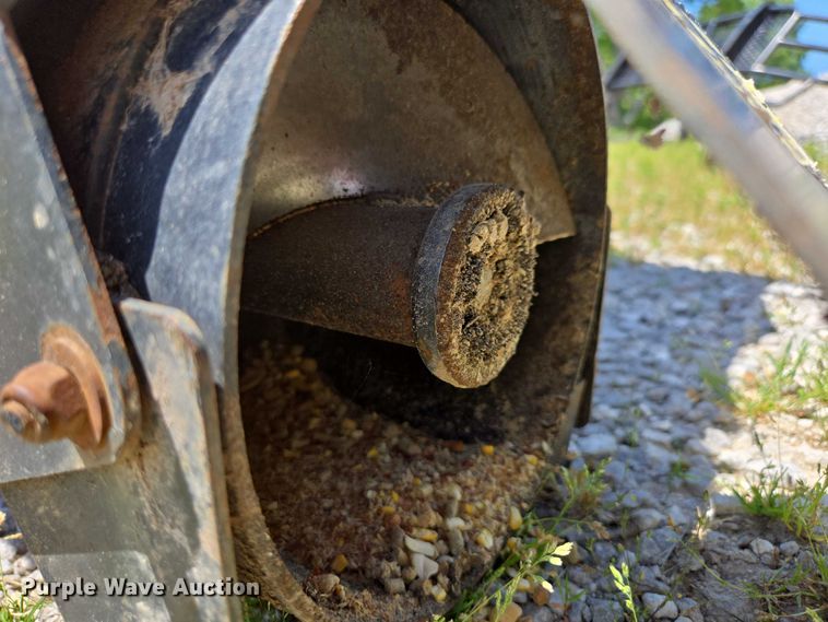 image for item EN3759 Triple C HydraFeeder 1200 cake feeder