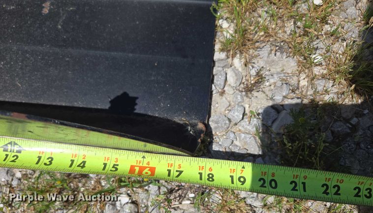 image for item EN3759 Triple C HydraFeeder 1200 cake feeder