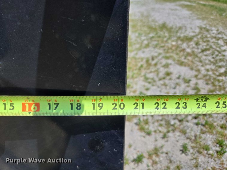 image for item EN3759 Triple C HydraFeeder 1200 cake feeder