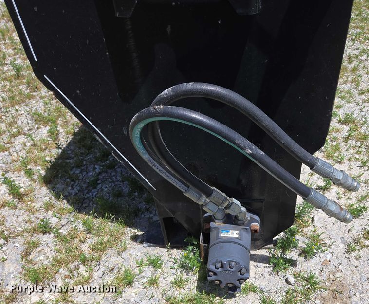 image for item EN3759 Triple C HydraFeeder 1200 cake feeder