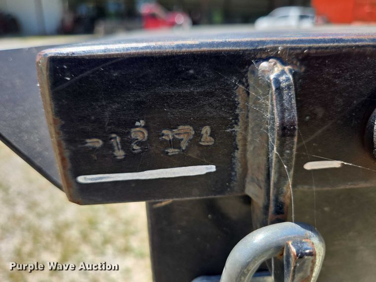 image for item EN3759 Triple C HydraFeeder 1200 cake feeder