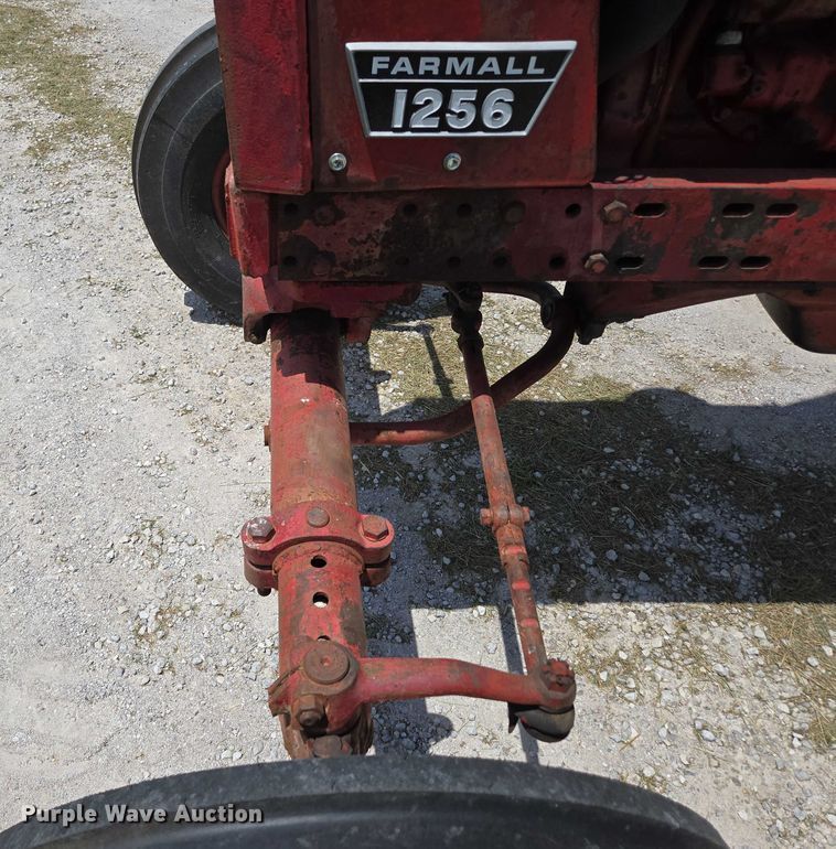 image for item EN3761 1968 International Harvester Farmall 1256 tractor
