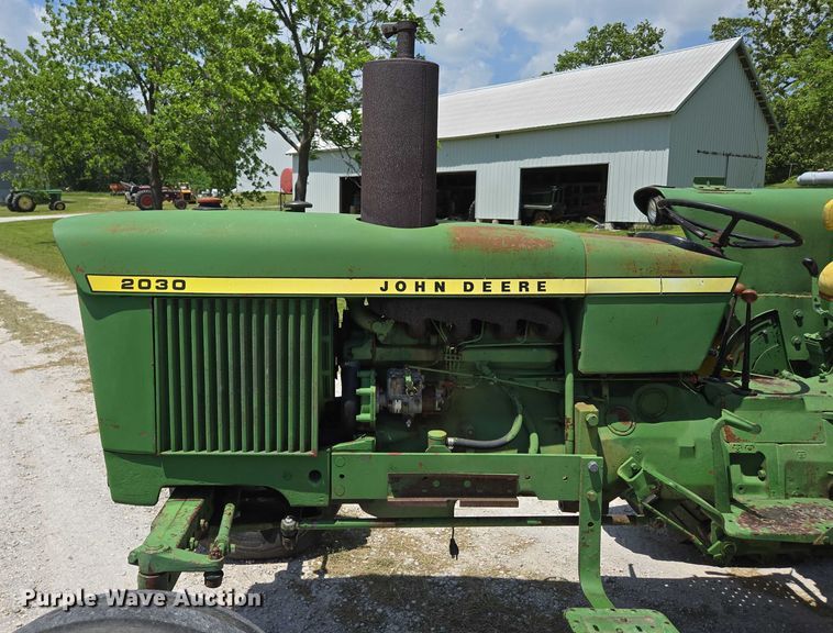 image for item EN3762 1974 John Deere 2030 tractor
