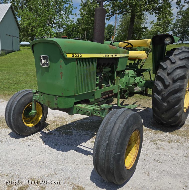 image for item EN3762 1974 John Deere 2030 tractor