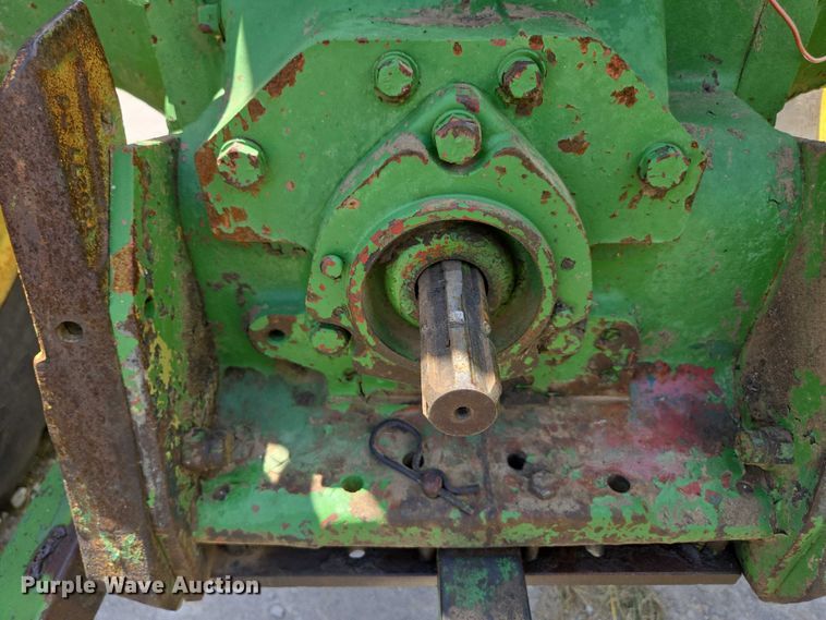 image for item EN3762 1974 John Deere 2030 tractor