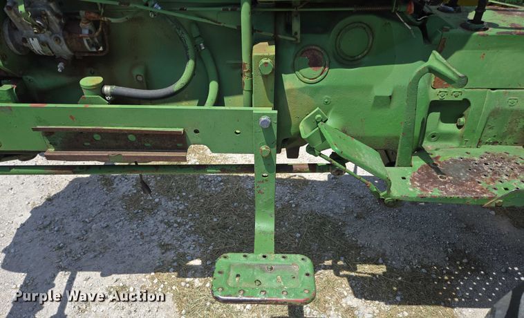 image for item EN3762 1974 John Deere 2030 tractor