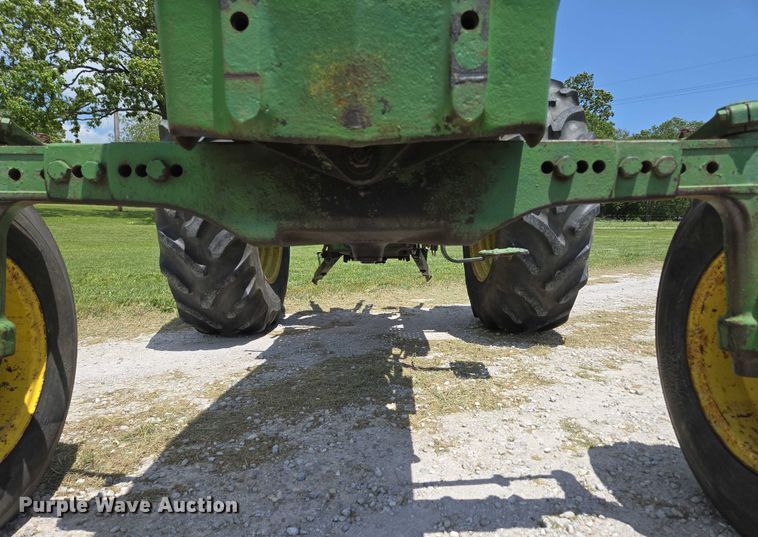 image for item EN3762 1974 John Deere 2030 tractor