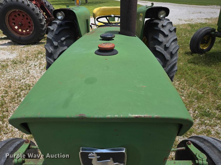 image for item EN3762 1974 John Deere 2030 tractor